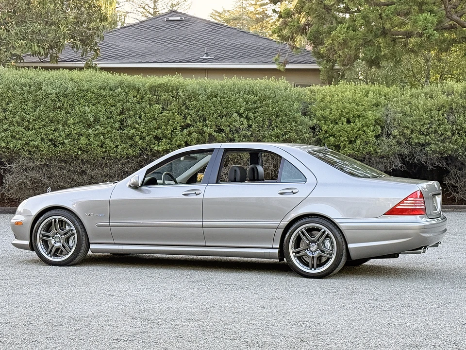 2006 Mercedes-Benz W220 S 55 & S 65 AMG - Image 10 of 31