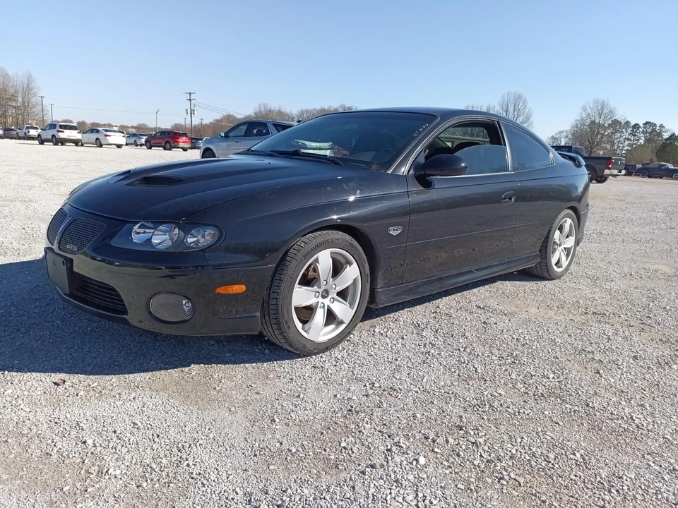 2006 Pontiac GTO 4th Gen - Image 10 of 31