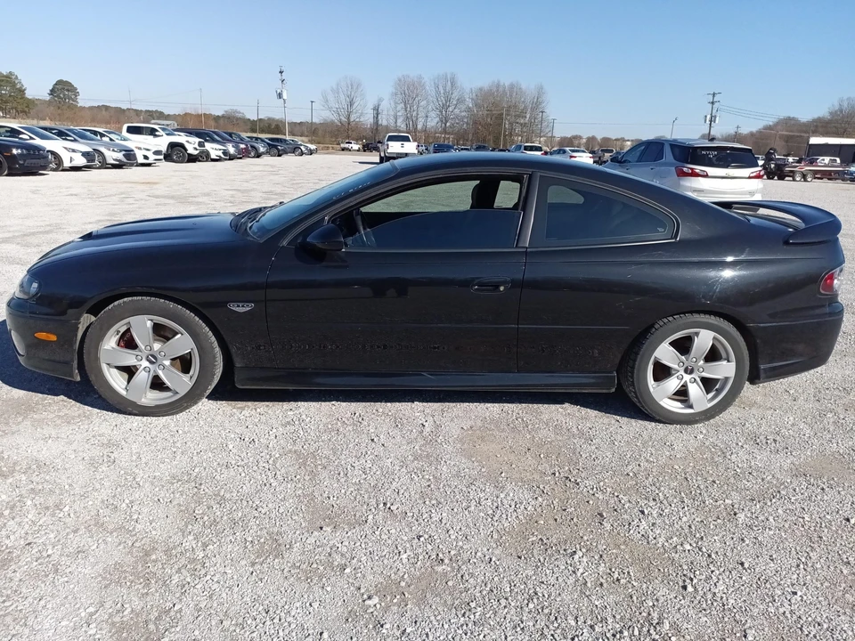 2006 Pontiac GTO 4th Gen - Image 12 of 31