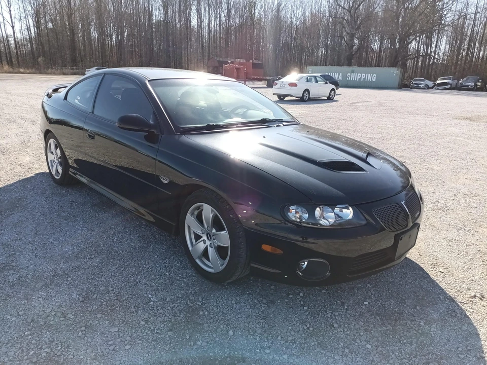 2006 Pontiac GTO 4th Gen - Image 2 of 31