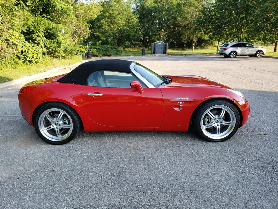 2006 Pontiac Solstice - Image 16 of 31
