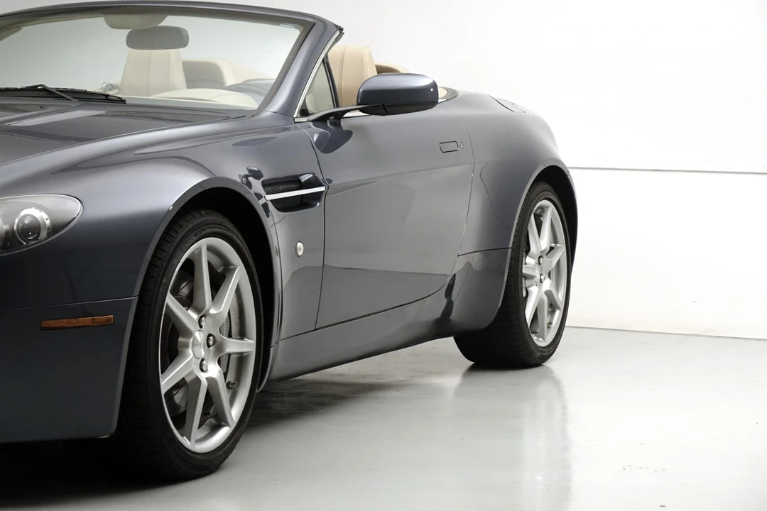 2007 Aston Martin V8 Vantage (2006-2017) - Image 28 of 31