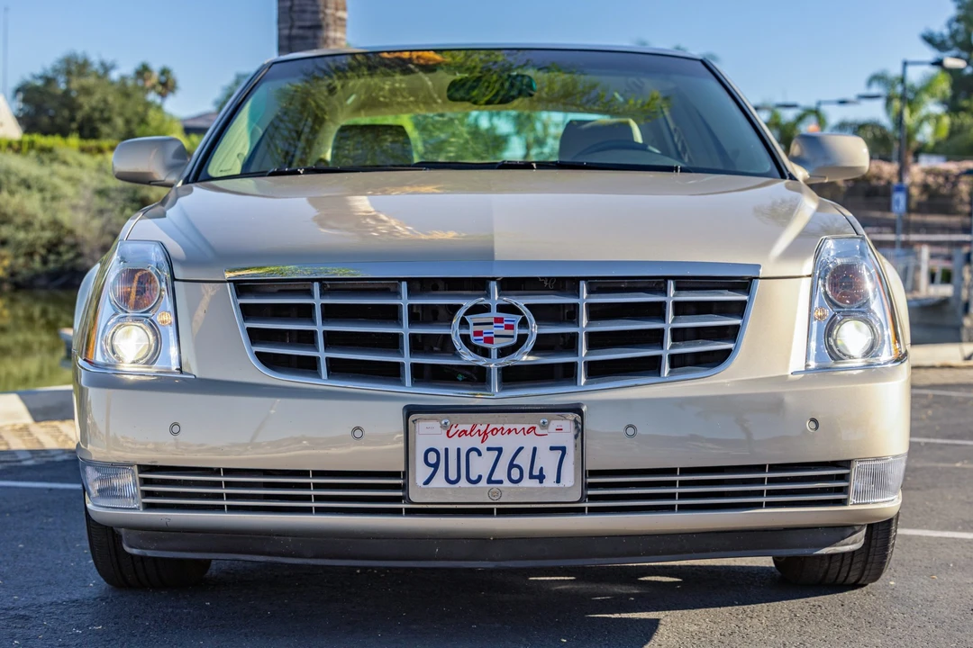 2007 Cadillac DTS - Image 11 of 31