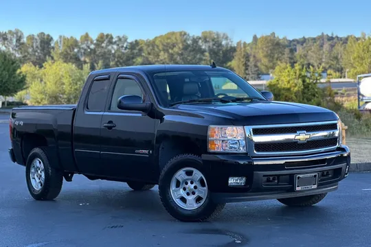 2007 Chevrolet Silverado 1500 LTZ Extended Cab 4×4