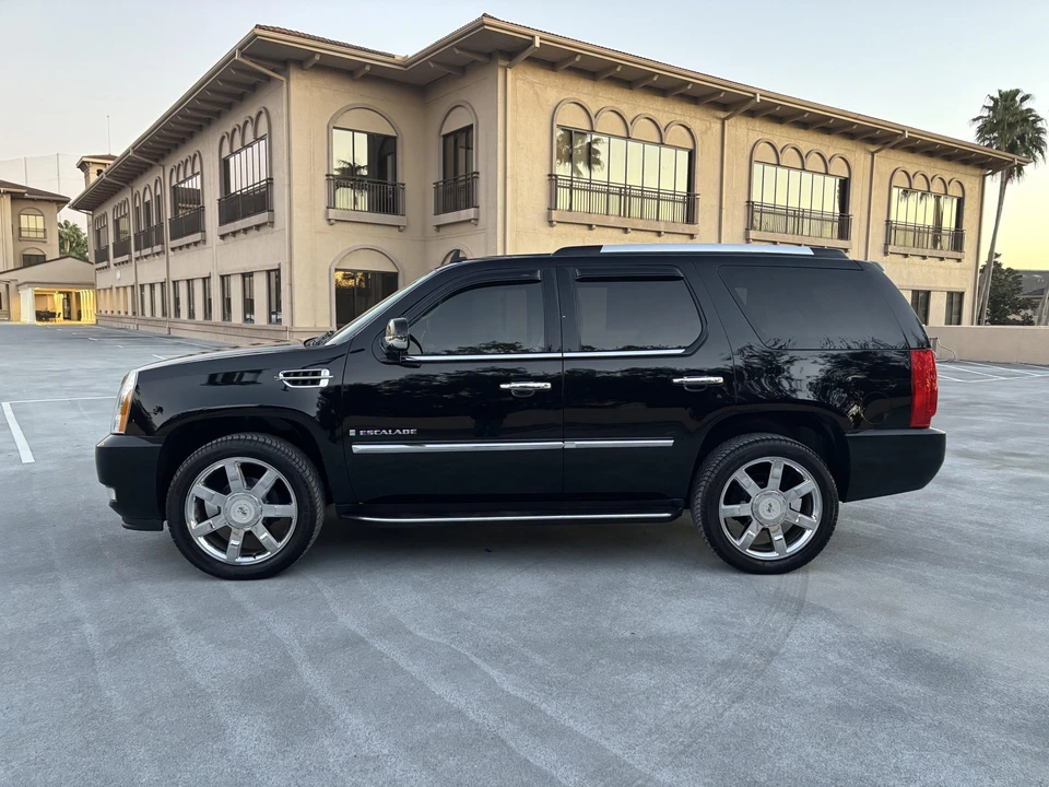 2008 Cadillac Escalade & EXT 3rd Gen - Image 19 of 31