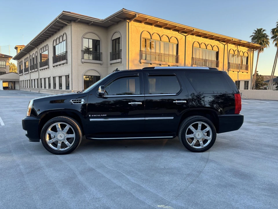 2008 Cadillac Escalade & EXT 3rd Gen - Image 18 of 31