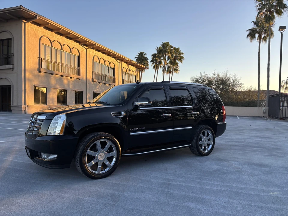 2008 Cadillac Escalade & EXT 3rd Gen - Image 8 of 31