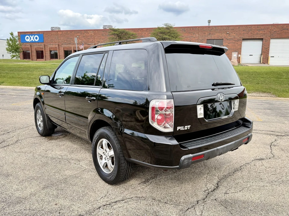 2008 Honda Pilot 1st Gen - Image 4 of 31