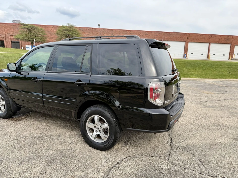 2008 Honda Pilot 1st Gen - Image 14 of 31