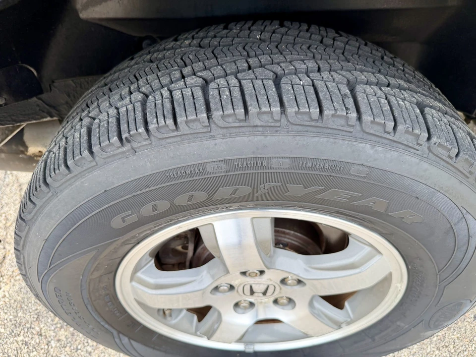 2008 Honda Pilot 1st Gen - Image 24 of 31