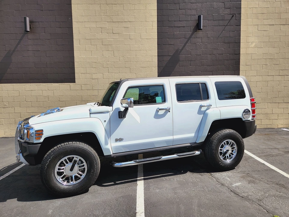 2008 Hummer Hummer H3 - Image 3 of 31
