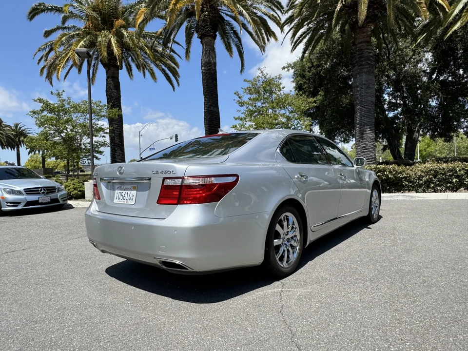 2008 Lexus LS 4th Gen - Image 6 of 31