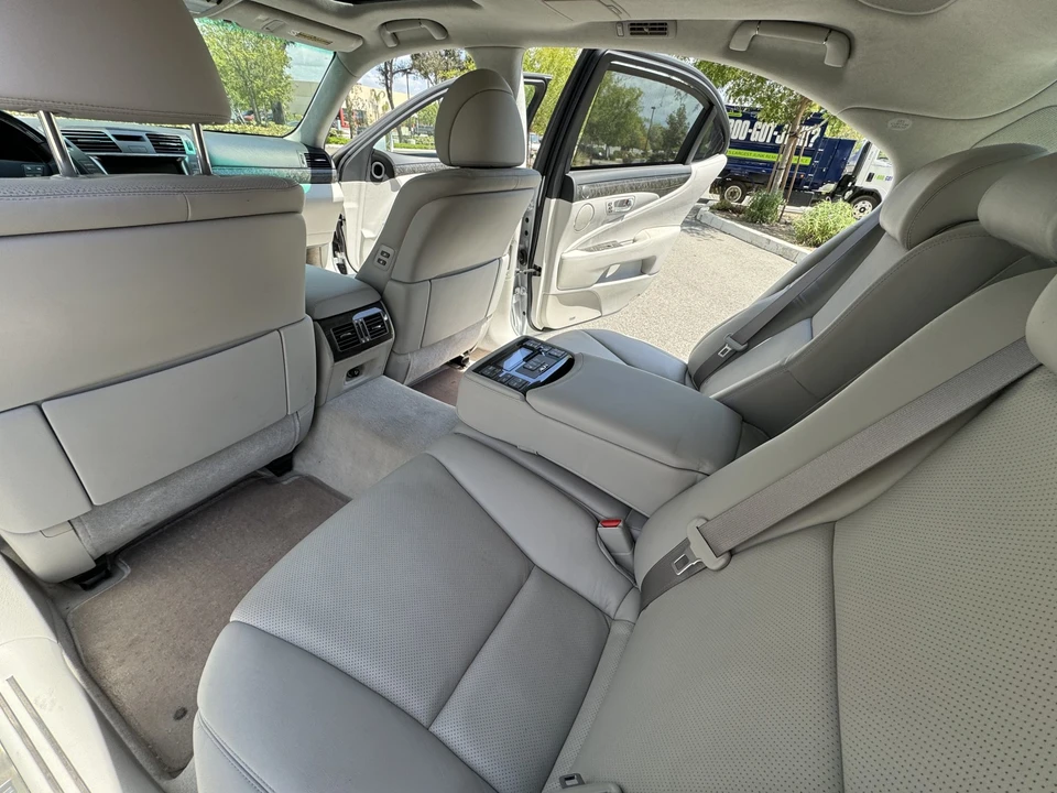 2008 Lexus LS 4th Gen - Image 30 of 31