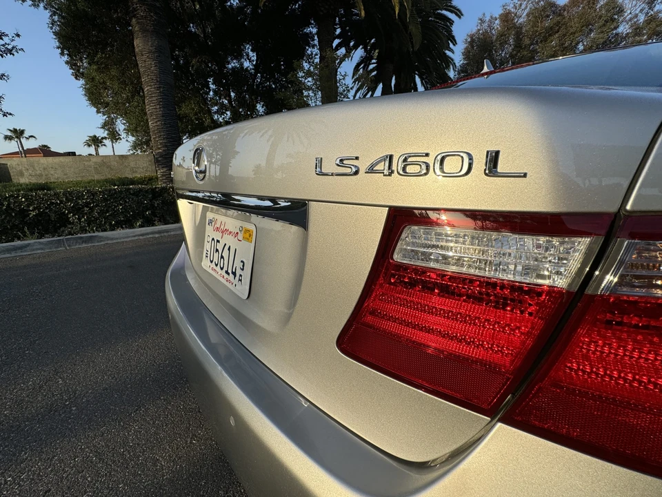 2008 Lexus LS 4th Gen - Image 13 of 31
