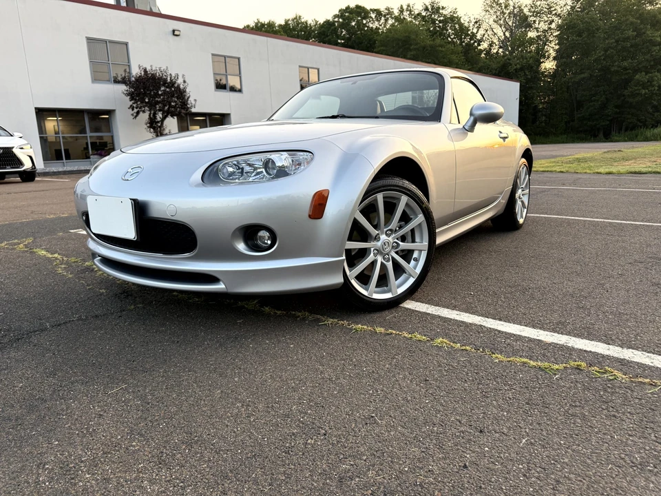 2008 Mazda NC MX-5 Miata - Image 2 of 31