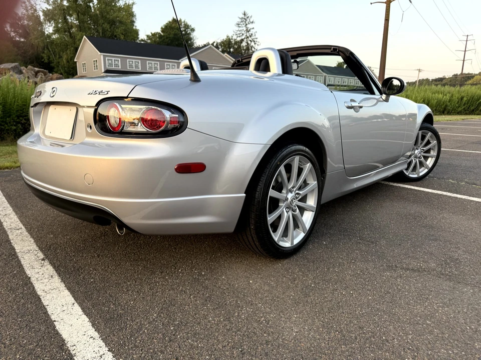 2008 Mazda NC MX-5 Miata - Image 16 of 31
