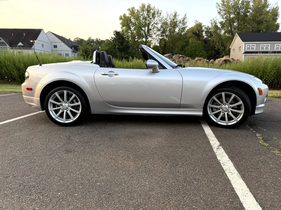 2008 Mazda NC MX-5 Miata - Image 17 of 31