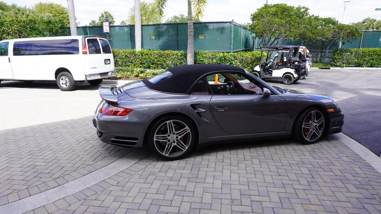 2008 Porsche 997 Turbo - Image 9 of 31