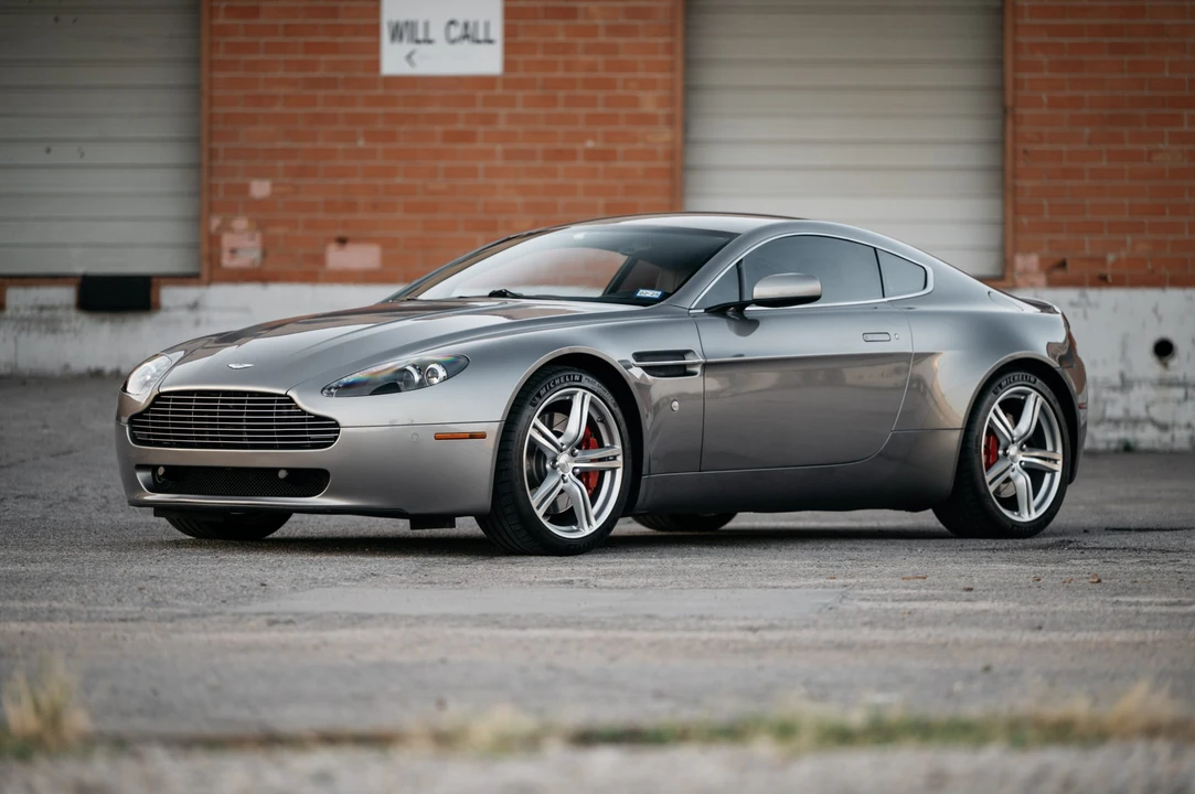 2009 Aston Martin V8 Vantage (2006-2017) - Image 3 of 31