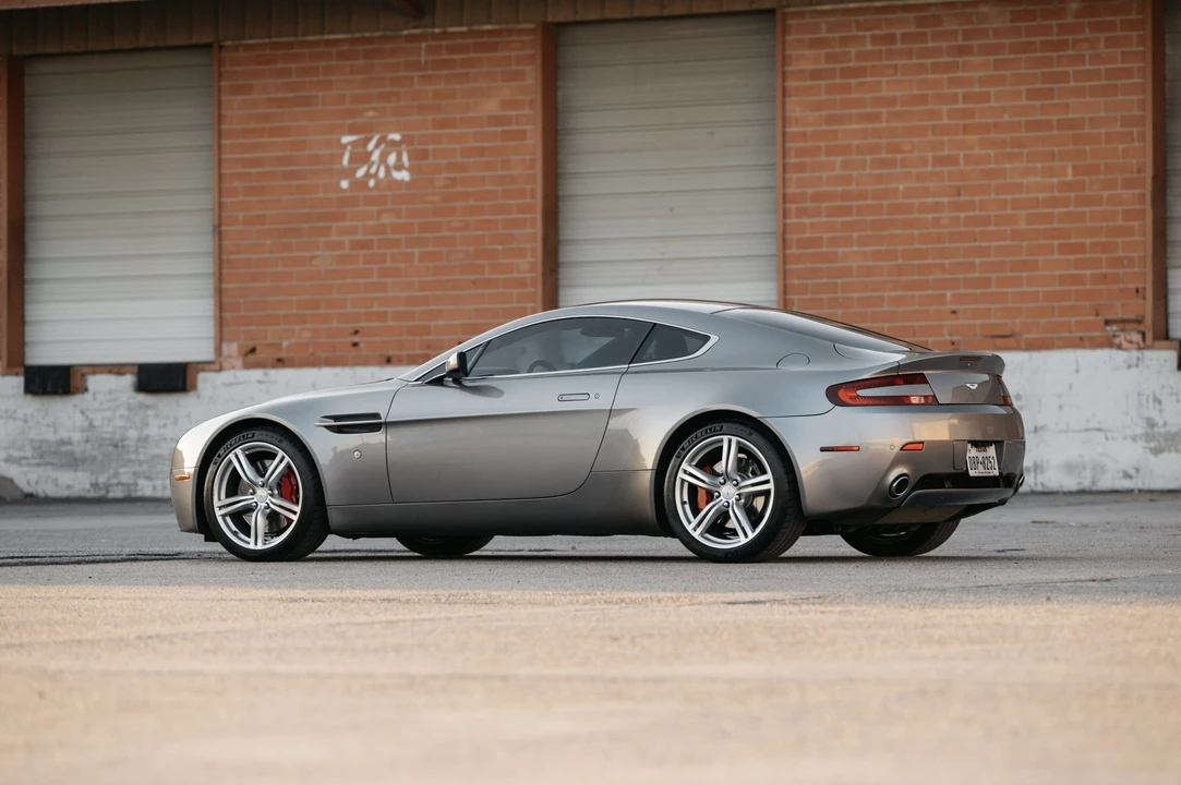 2009 Aston Martin V8 Vantage (2006-2017) - Image 18 of 31
