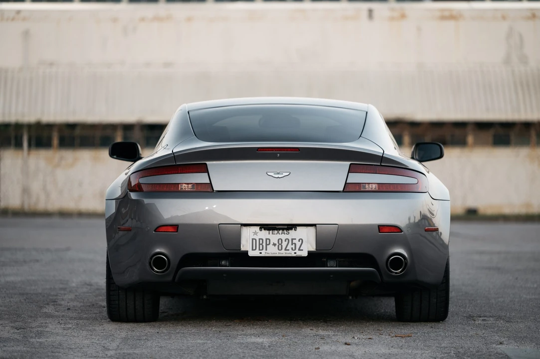 2009 Aston Martin V8 Vantage (2006-2017) - Image 16 of 31