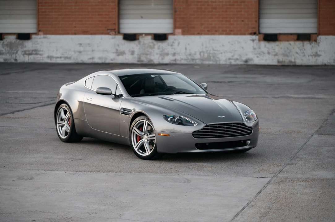 2009 Aston Martin V8 Vantage (2006-2017) - Image 10 of 31