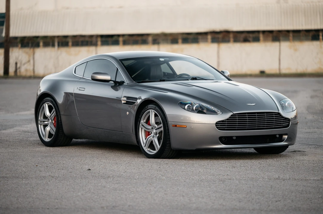 2009 Aston Martin V8 Vantage (2006-2017) - Image 19 of 31