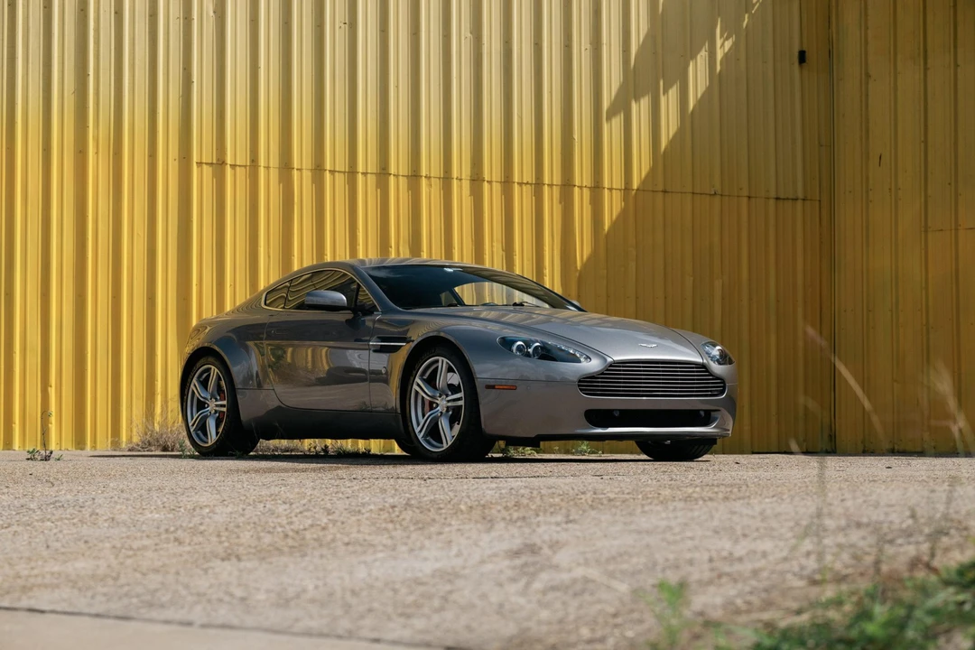 2009 Aston Martin V8 Vantage (2006-2017) - Image 30 of 31