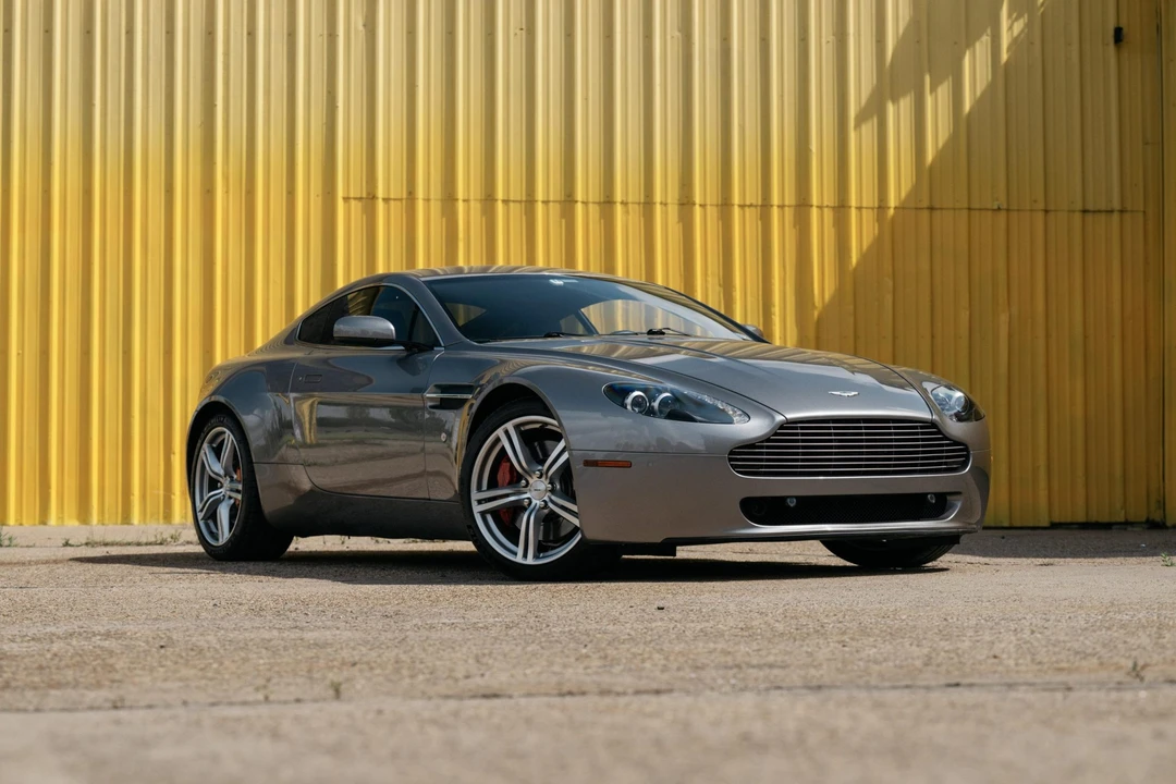 2009 Aston Martin V8 Vantage (2006-2017) - Image 29 of 31
