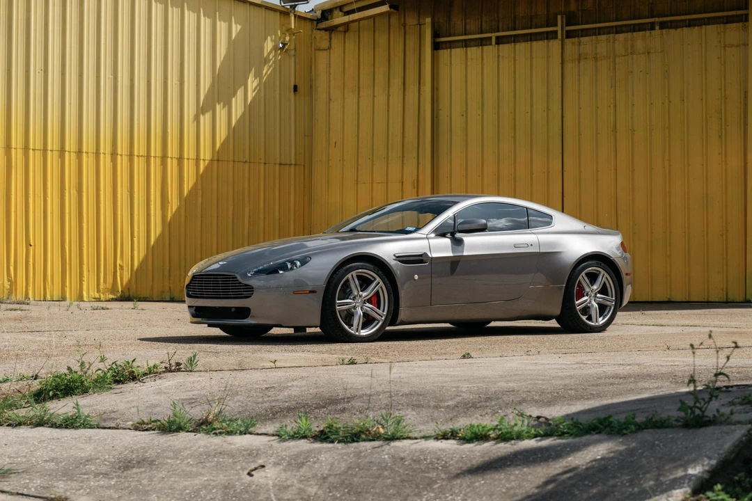 2009 Aston Martin V8 Vantage (2006-2017) - Image 25 of 31