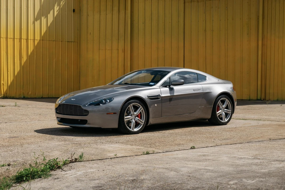 2009 Aston Martin V8 Vantage (2006-2017) - Image 26 of 31