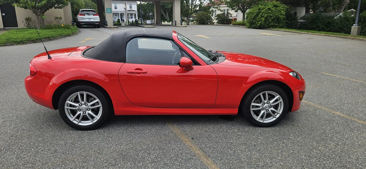 2009 Mazda NC MX-5 Miata - Image 12 of 31