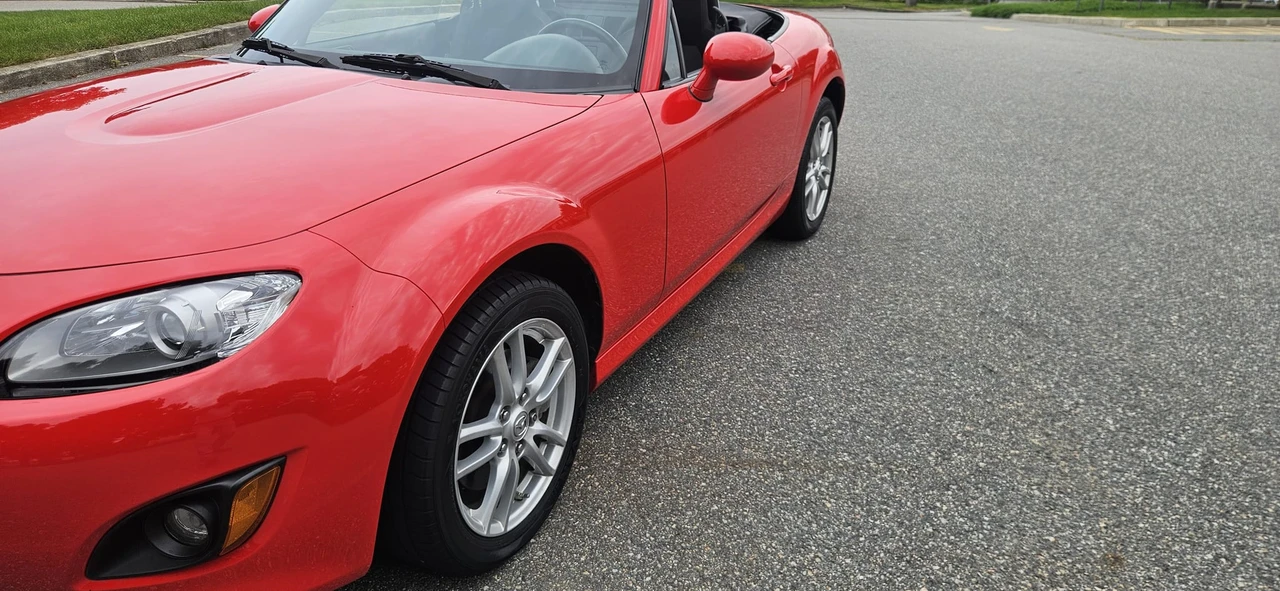 2009 Mazda NC MX-5 Miata - Image 16 of 31