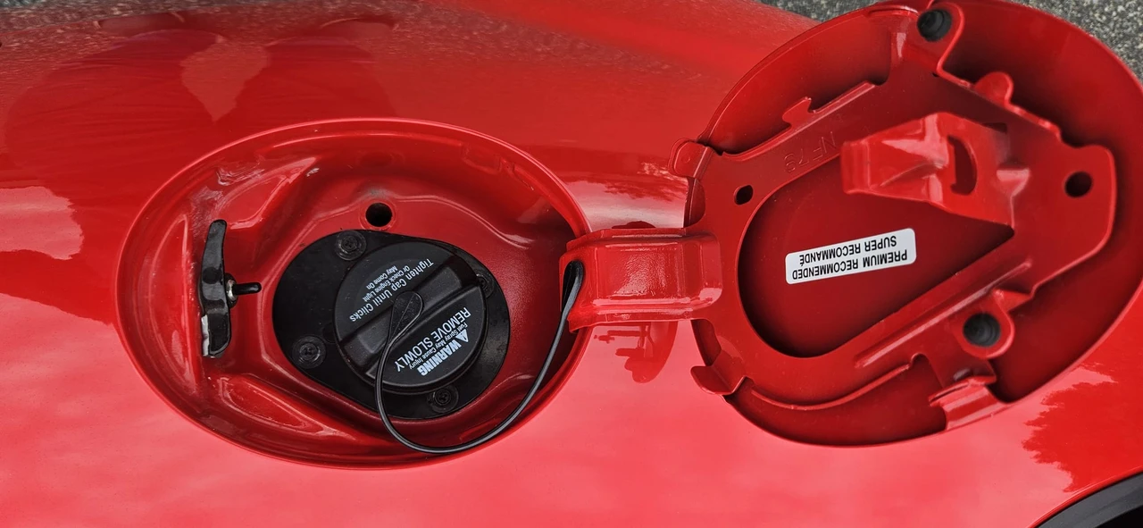 2009 Mazda NC MX-5 Miata - Image 25 of 31