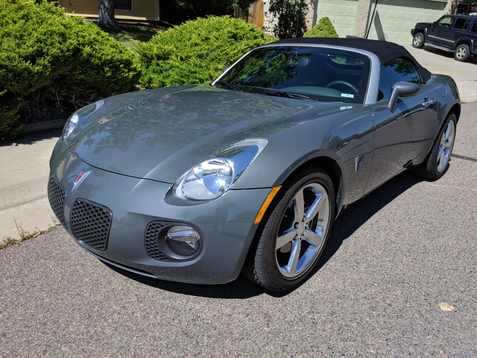 2009 Pontiac Solstice GXP - Image 3 of 31