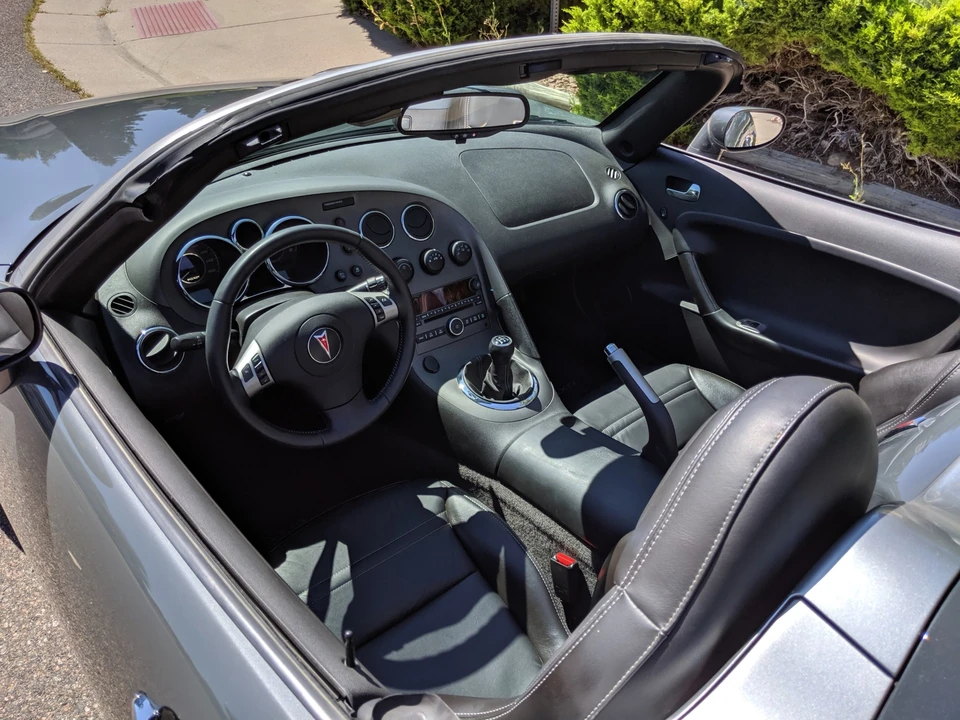 2009 Pontiac Solstice GXP - Image 19 of 31