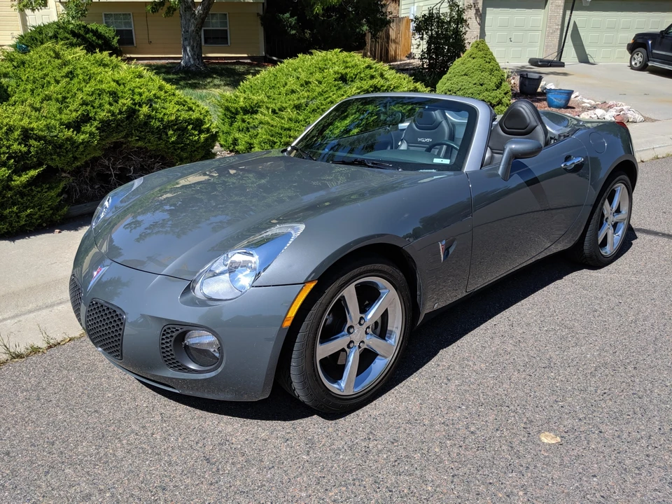 2009 Pontiac Solstice GXP - Image 2 of 31