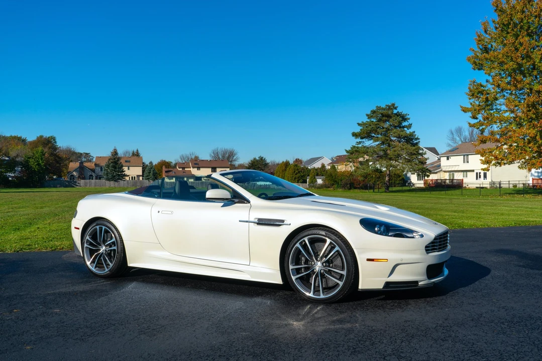 2010 Aston Martin DBS (2008-2012) - Image 14 of 31