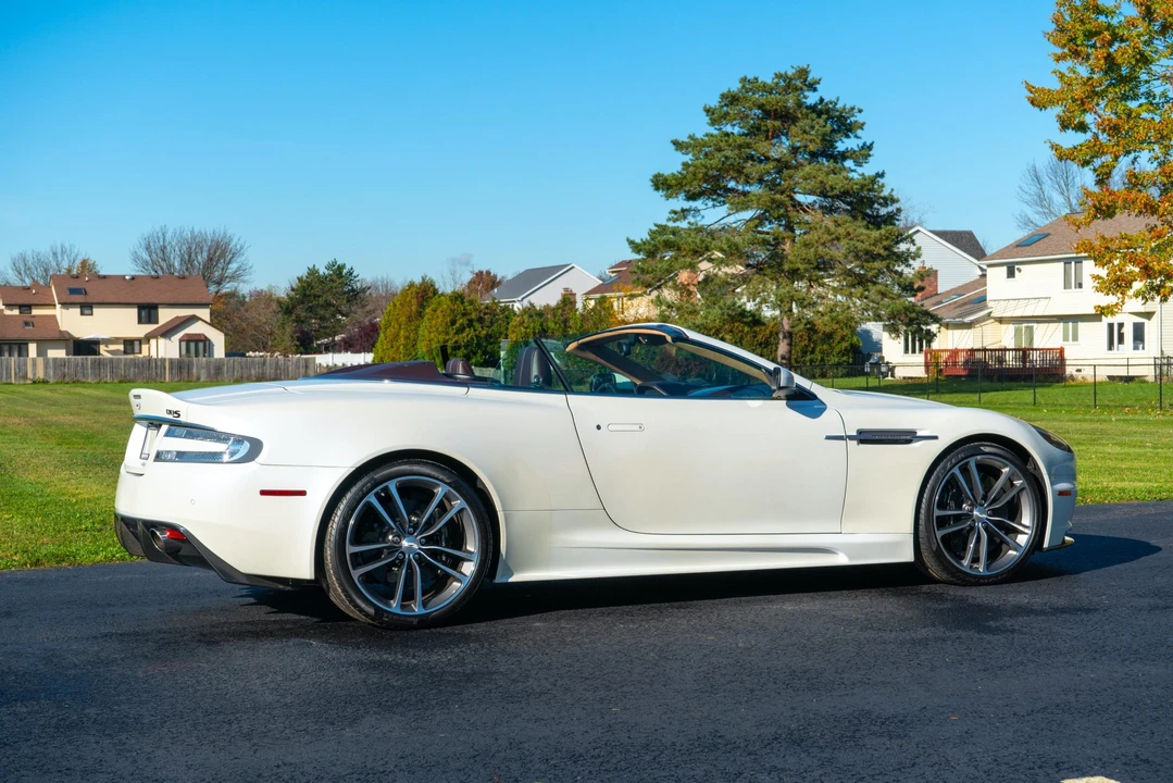 2010 Aston Martin DBS (2008-2012) - Image 17 of 31