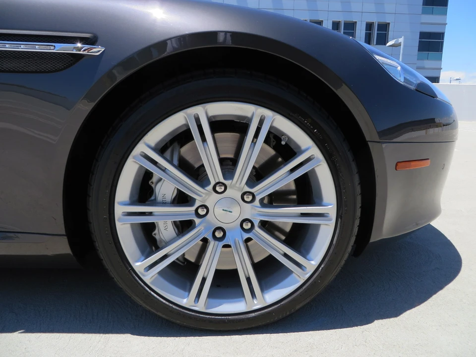 2010 Aston Martin Rapide - Image 28 of 31