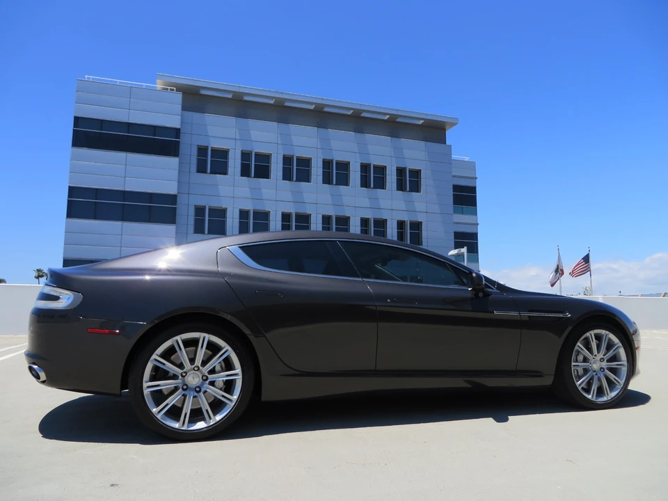 2010 Aston Martin Rapide - Image 8 of 31