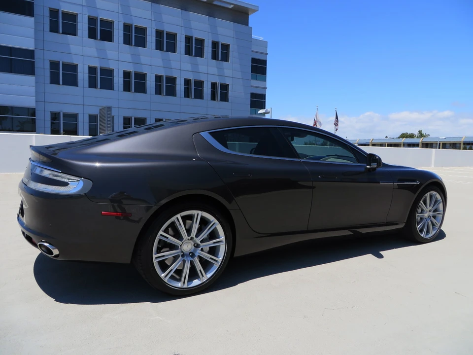 2010 Aston Martin Rapide - Image 9 of 31
