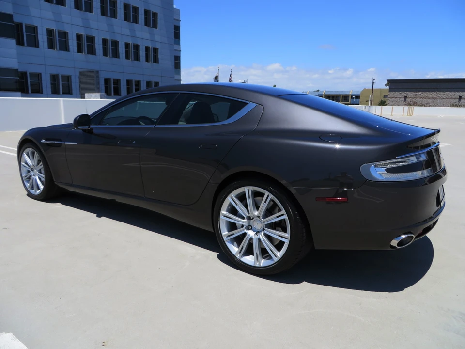 2010 Aston Martin Rapide - Image 15 of 31