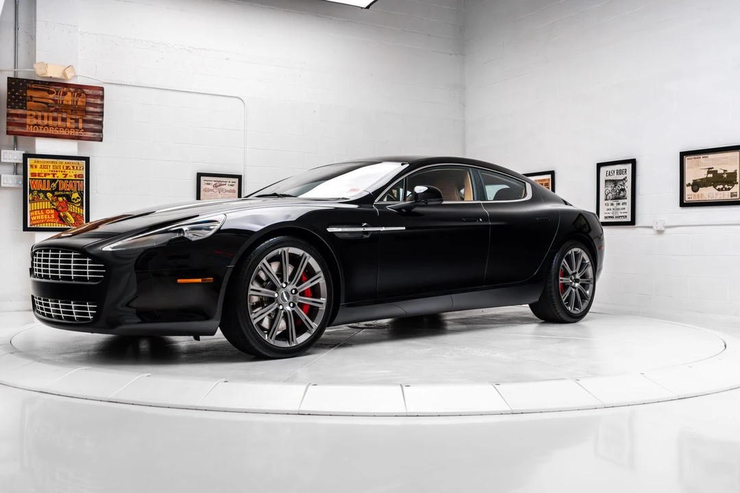 2010 Aston Martin Rapide - Image 2 of 31
