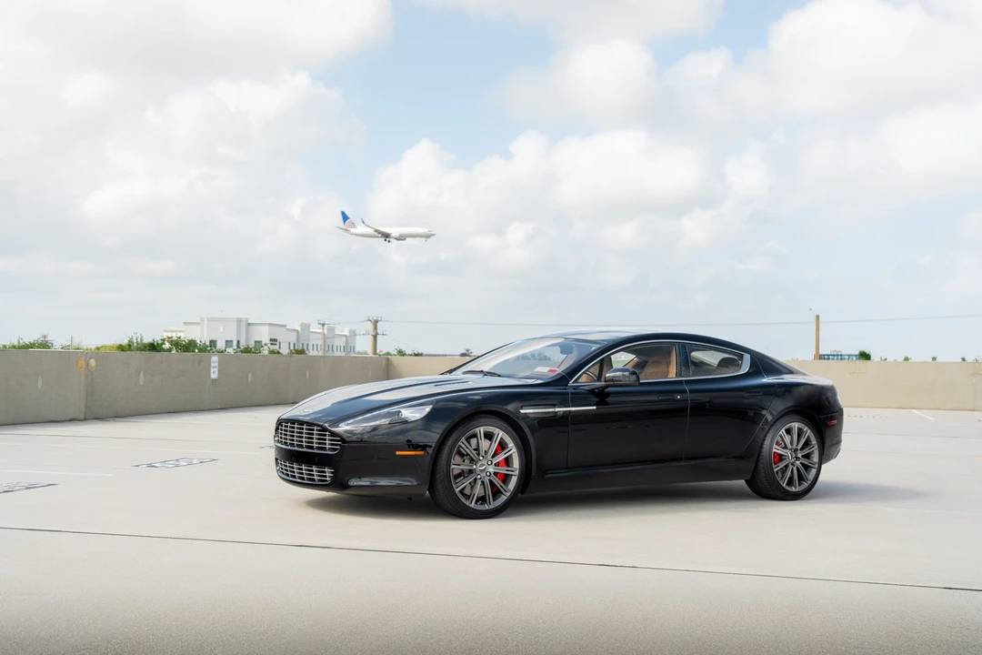 2010 Aston Martin Rapide - Image 28 of 31