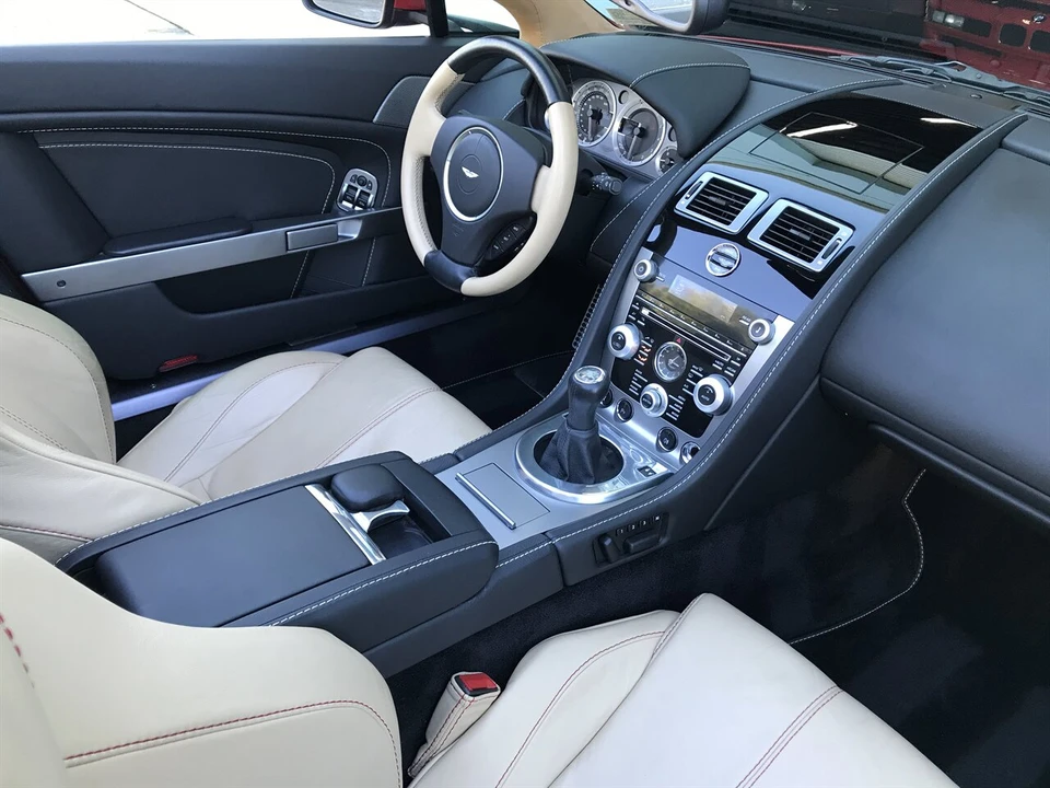 2010 Aston Martin V8 Vantage (2006-2017) - Image 28 of 31