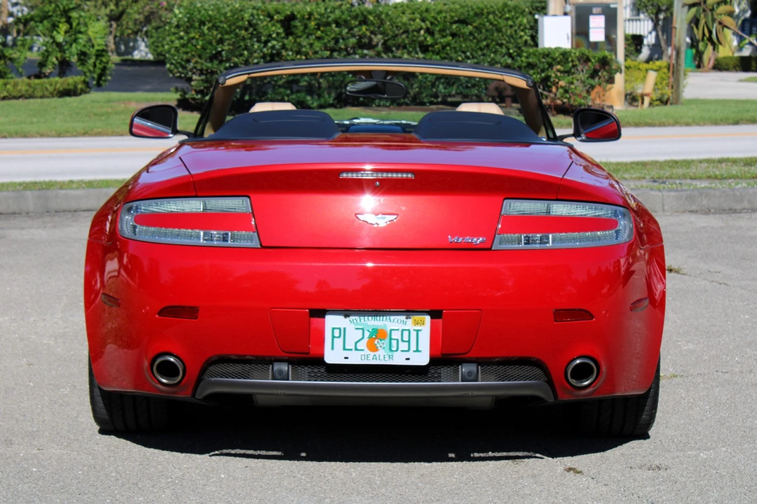 2010 Aston Martin V8 Vantage (2006-2017) - Image 6 of 31