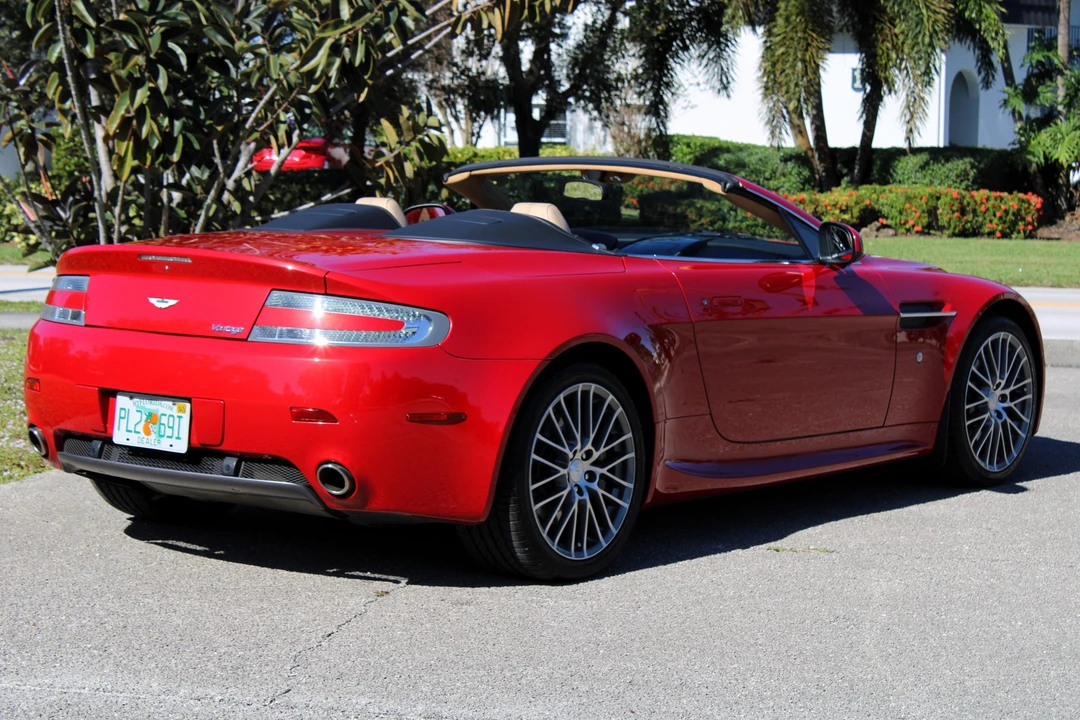 2010 Aston Martin V8 Vantage (2006-2017) - Image 7 of 31