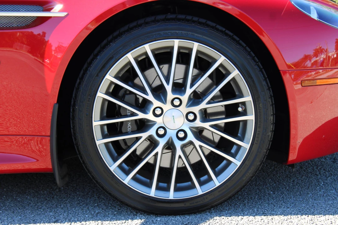 2010 Aston Martin V8 Vantage (2006-2017) - Image 16 of 31