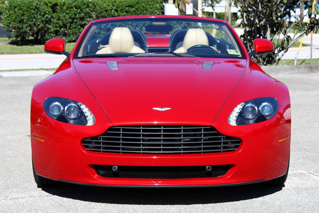 2010 Aston Martin V8 Vantage (2006-2017) - Image 9 of 31